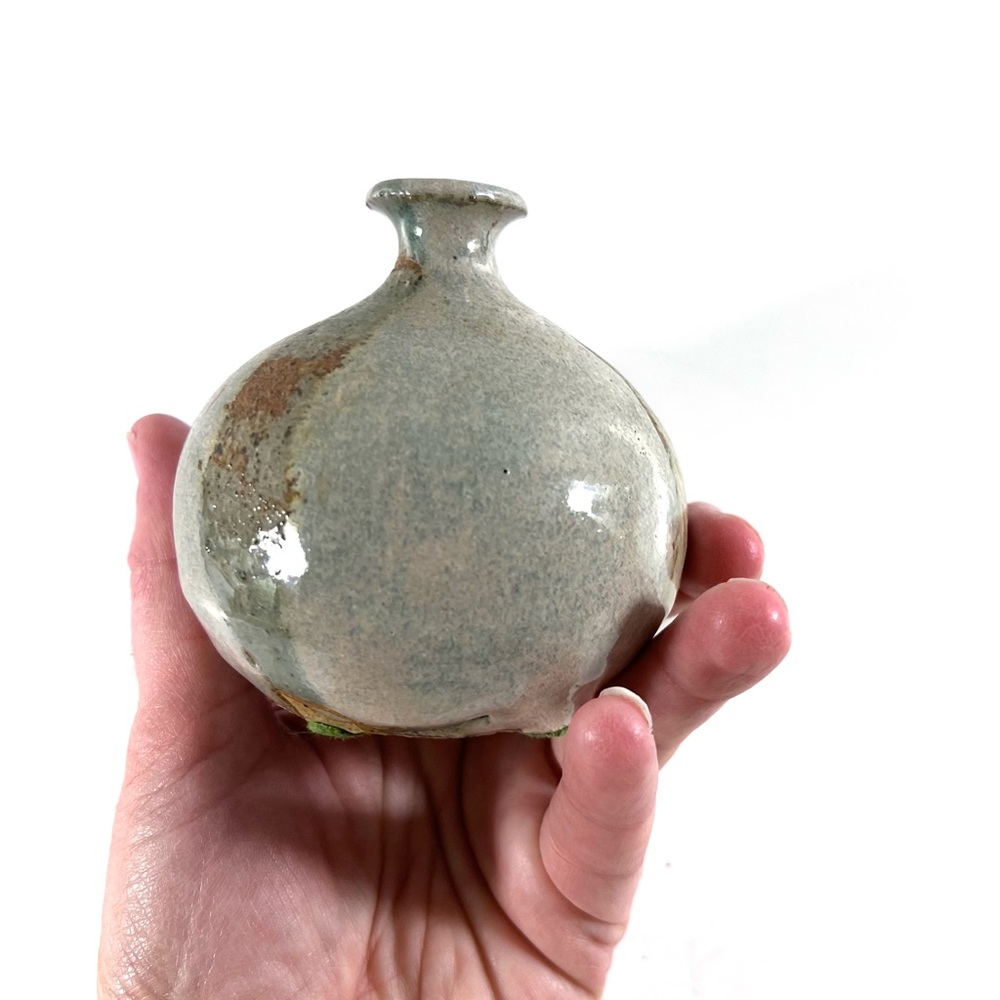 Handmade Small Vase Earth Fired - Picture 6 of 6